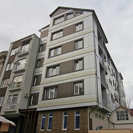 Main Street Apartments 키시나우 외부 사진